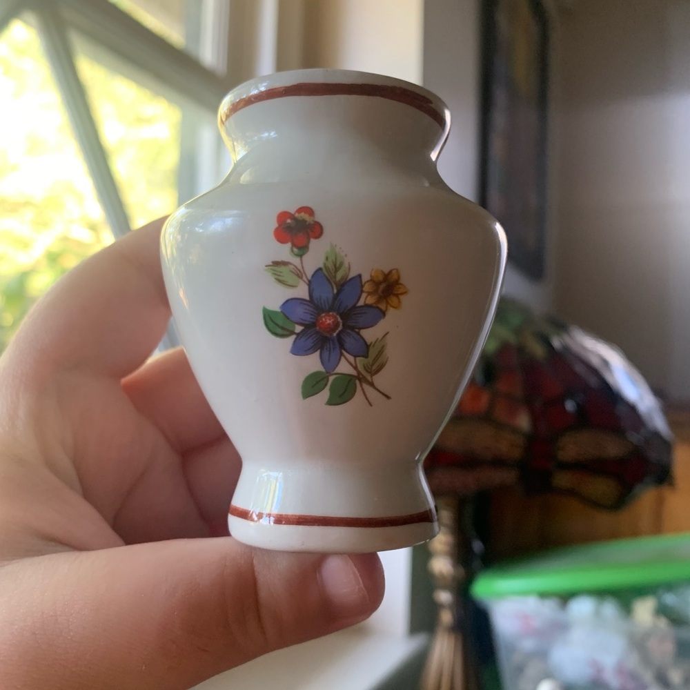Flower vase